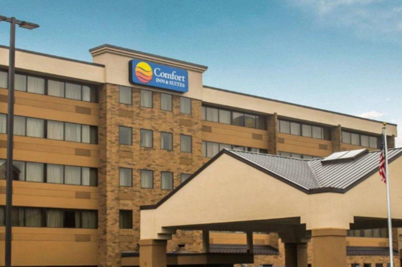 Comfort Inn & Suites Wadsworth Exteriér fotografie