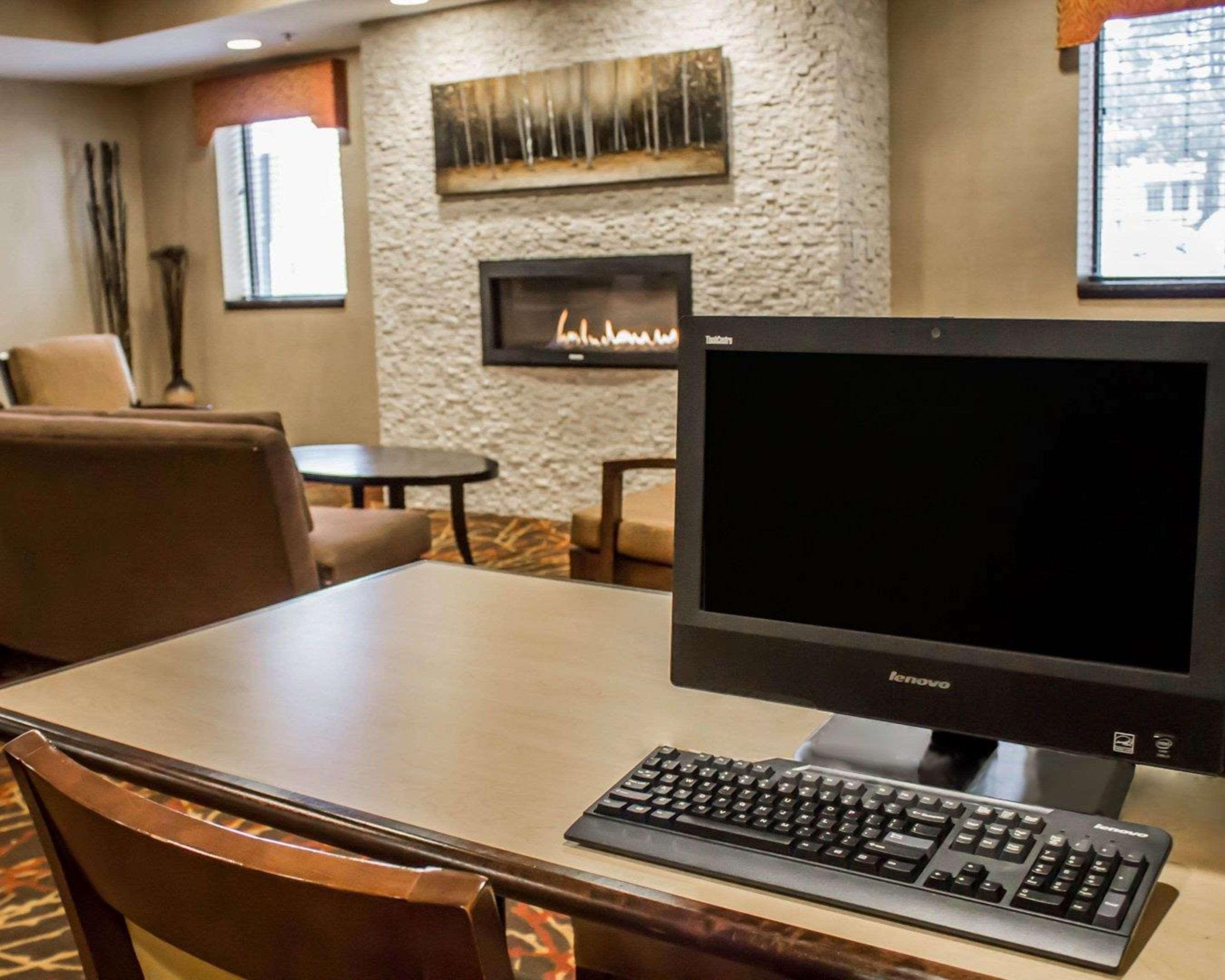 Comfort Inn & Suites Wadsworth Exteriér fotografie