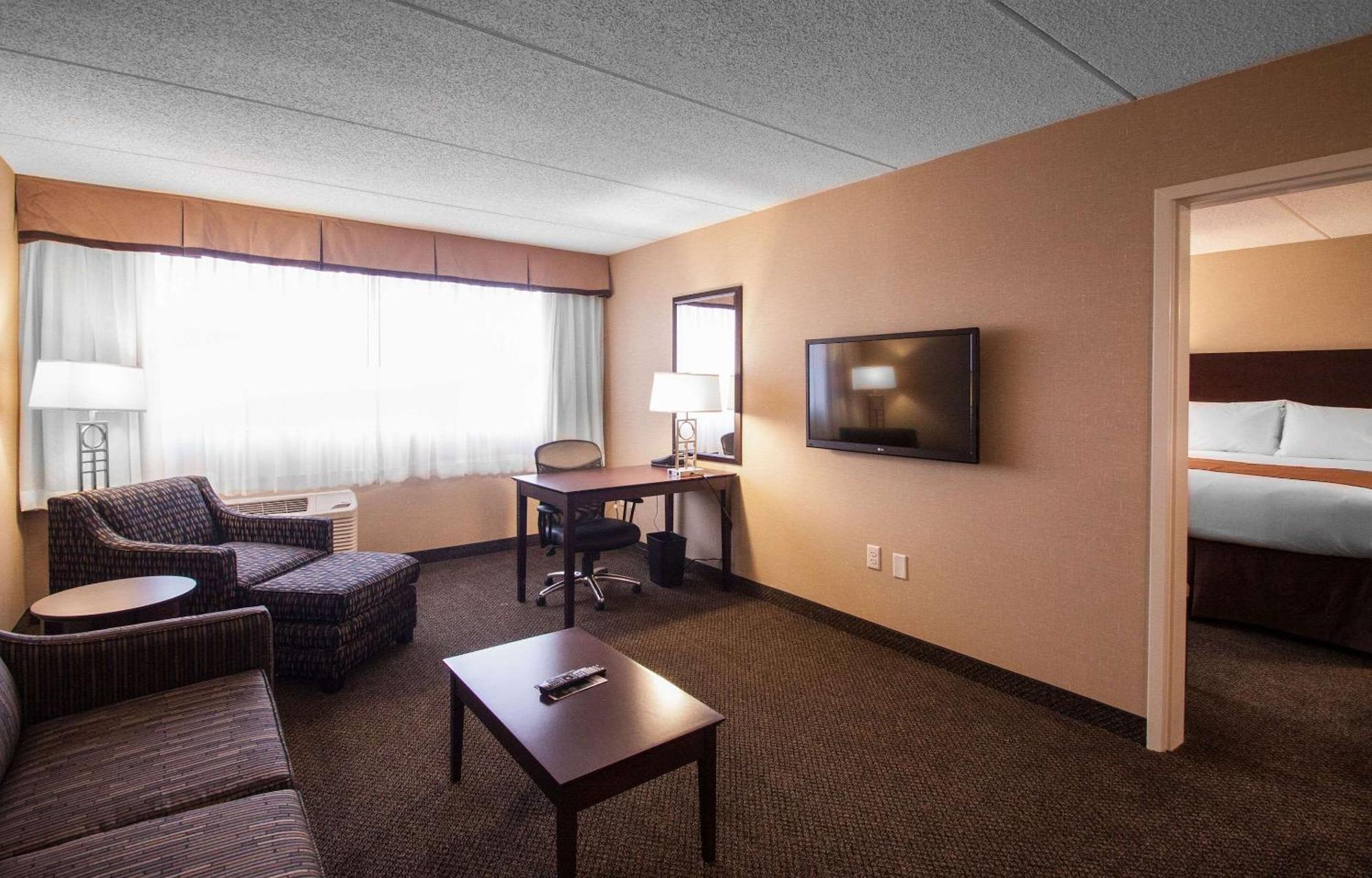 Comfort Inn & Suites Wadsworth Exteriér fotografie